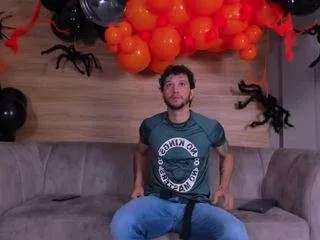 tonyy-19 from CamSoda is Freechat