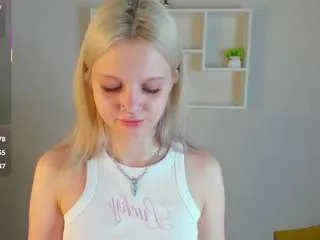 tracey-gross from CamSoda is Freechat