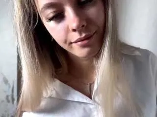 Trudycaponi from CamSoda