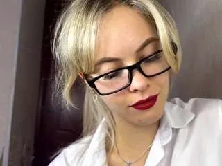 Trudycaponi from CamSoda