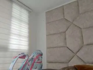 Vaiolett-smith from CamSoda