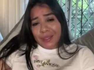 Vicserna from CamSoda