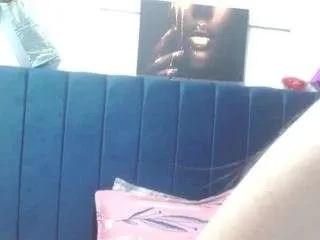 violet-wish from CamSoda is Freechat