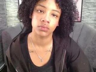 violeth-b from CamSoda is Freechat