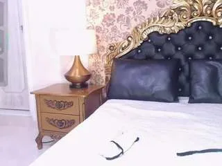 violetlux from CamSoda is Freechat