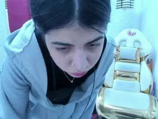 violetsmith3 from CamSoda is Freechat