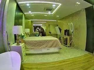voyeurcam-casa-salsa-bathtub-pov from CamSoda is Freechat