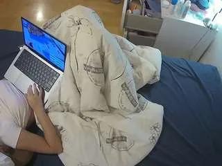 voyeurcam-julmodels-greybed-2 from CamSoda is Freechat