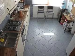 voyeurcam-julmodels-kitchen-2 from CamSoda is Freechat