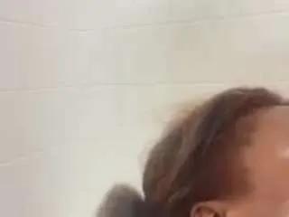 wetlivia from CamSoda is Freechat