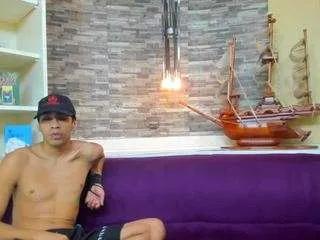 wicked-stud from CamSoda is Freechat