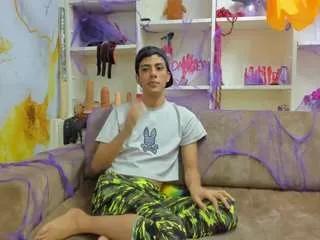wildd-sexx from CamSoda is Freechat