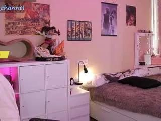 yourcutewaifu from CamSoda is Freechat