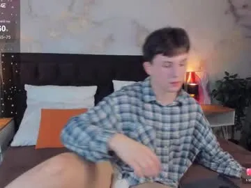 Adrianoaubert from Chaturbate