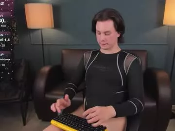 Adrianoaubert from Chaturbate