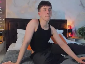 Adrianoaubert from Chaturbate