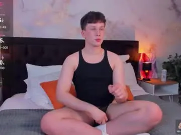 Adrianoaubert from Chaturbate