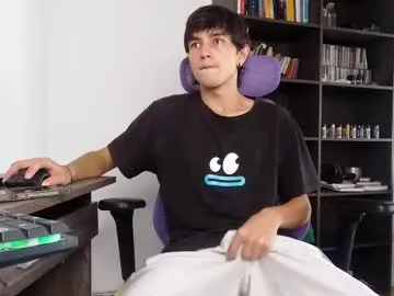 alex_connorr from Chaturbate is Freechat