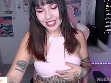 Girls: try live performances with matured performers, from dancing to quirks, in a variety of beautiful sex cams.