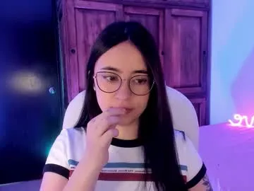 alicee_2 from Chaturbate is Freechat