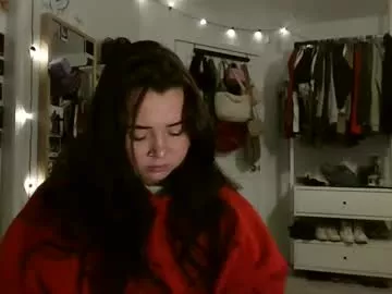 Allylove2626 from Chaturbate