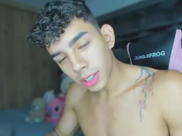 Andrew_twink18 from Chaturbate