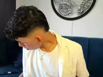 Andrew_twink18 from Chaturbate