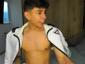 Andrew_twink18 from Chaturbate