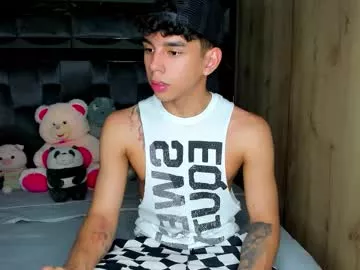 Andrew_twink18 from Chaturbate
