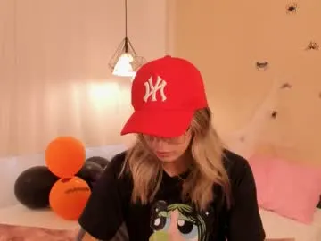 angebrooks from Chaturbate is Freechat