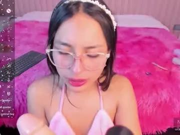 Annie_lought from Chaturbate