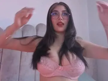 Ariadnaz from Chaturbate