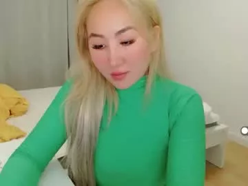 Asianqueen777ohmi from Chaturbate