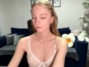 Autumnroginson from Chaturbate