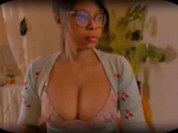 bellablakes18 from Chaturbate