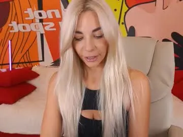 Bellarayyy from Chaturbate