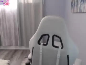 Bellastar84 from Chaturbate