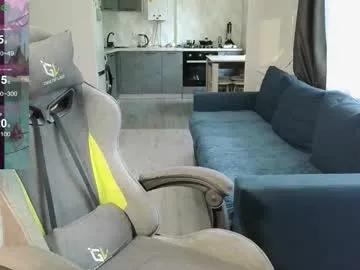 bellewild757 from Chaturbate