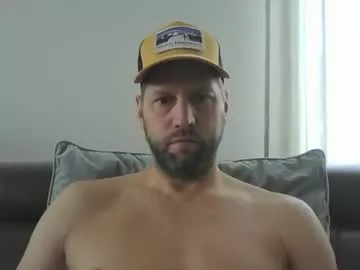 Bubblebee1982 from Chaturbate