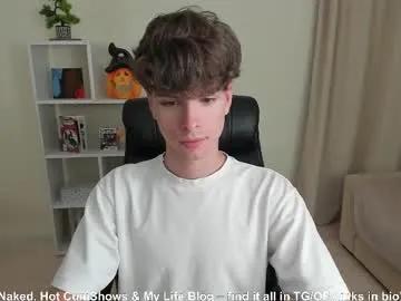 calvin_loves_you from Chaturbate is Freechat