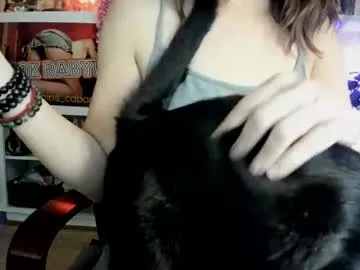 Catnips_cabaret from Chaturbate