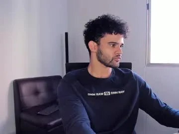 chrisandrew_ from Chaturbate is Freechat