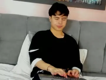 Collinstone from Chaturbate