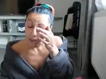 Crazybrenda89 from Chaturbate