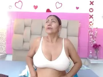 Damaryleon from Chaturbate