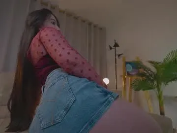 Girls: try live performances with matured performers, from dancing to quirks, in a variety of beautiful sex cams.