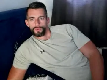 Dannyk1990 from Chaturbate