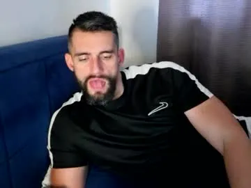 Dannyk1990 from Chaturbate