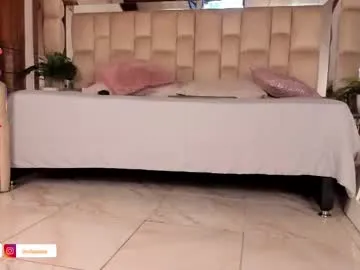 Dapnne_ from Chaturbate