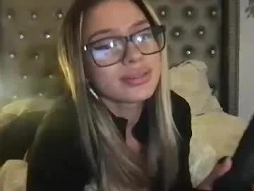 dominabrat from Chaturbate is Freechat